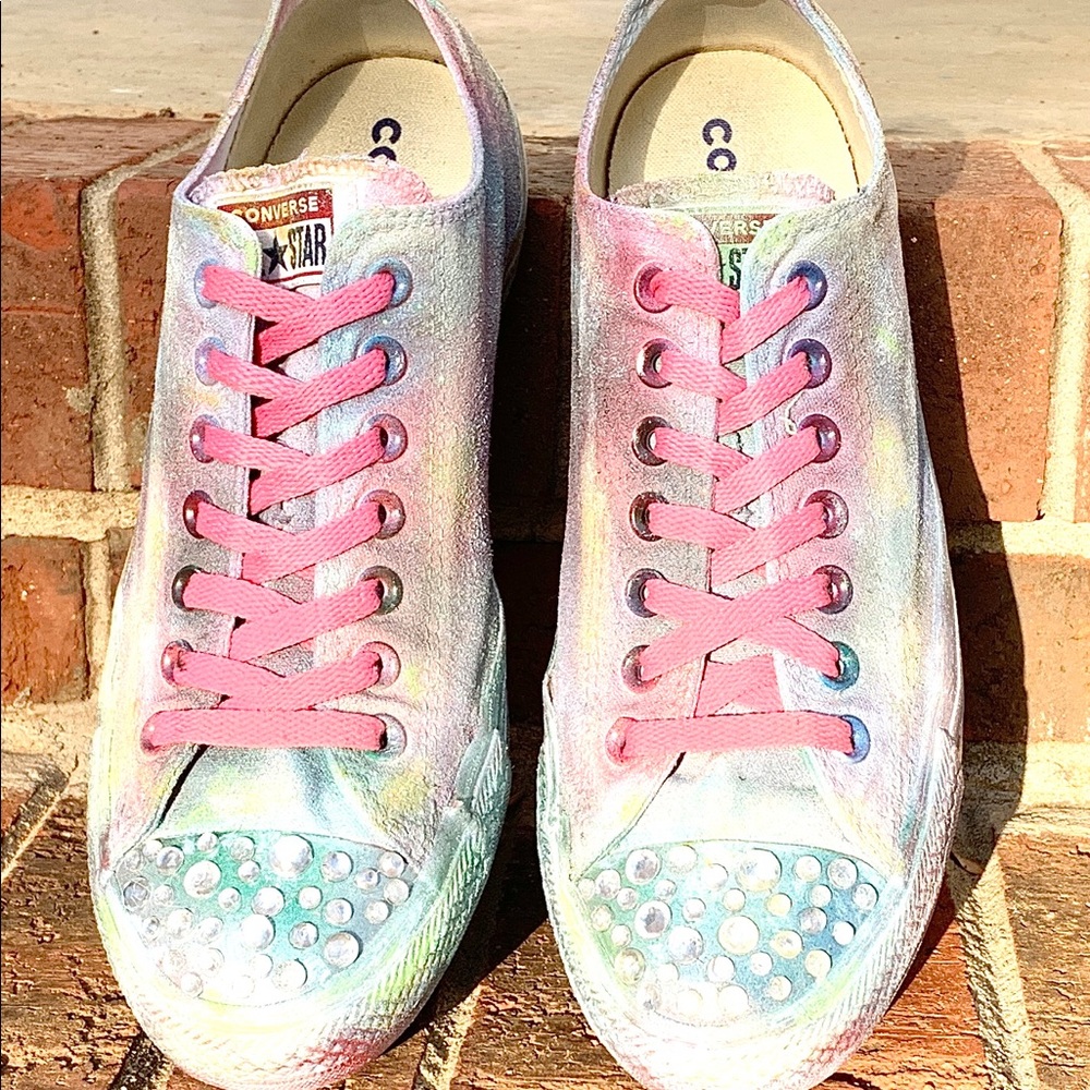 One Of A kind Converse